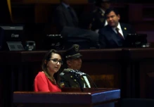Abstenciones y ausencias del bloque de Alianza PAIS salvaron de la censura a la exministra Verónica Espinosa