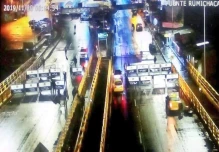 Rige cierre vial en tres puntos de la frontera con Colombia