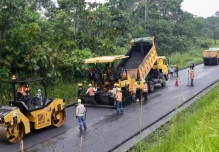 Avanza mantenimiento de la vía Baeza–Coca con inversión superior a USD 37 millones