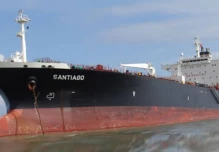 El Cabildo rechaza los megabarcos petroleros