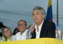 Candidato Lenín Moreno habla de tener ‘moneda propia’