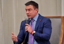 Noboa se reunirá en Bélgica con el rey Felipe y primer ministro De Wever