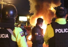 Ecuador registra cierres parciales de vías por protestas