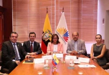 Bloques legislativos presionan por la reestructuración de la Asamblea