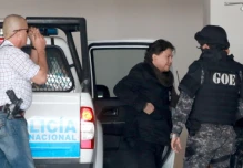 China dio al tío de Glas un trato de ministro