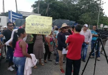 Trabajadores de seguridad de SENAPRO exigen pago de sus haberes correspondientes al mes de noviembre