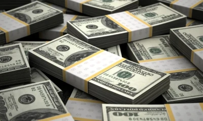 Las personas que vivieron la transición del sucre al dólar en el año 2000 muestran opiniones más estructuradas y coherentes / Foto: cortesía 