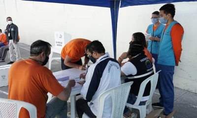 La votación en la segunda vuelta se inicia con las personas privadas de libertad / Foto: EFE