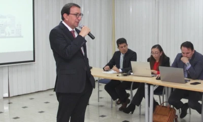 El viceministro de Minas, Javier Subía, se reunió con representantes mineros / Foto: cortesía Ministerio de Energía y Minas