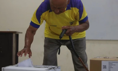 Los votos blancos alcanzan hasta el momento, 2,16 % y los nulos 6,80 % / Foto: EFE