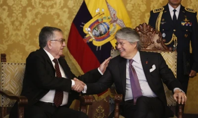 El reconocimiento fue por su trabajo en la defensa de la libertad de expresión / Foto: cortesía Presidencia