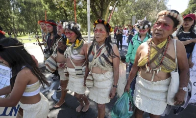 Delegados de las nacionalidades indígenas A'i Cofán, Waorani y Siekopai, presentaron al Ministerio el resultado de procesos participativos y diferenciados de educación propia / Foto: EFE