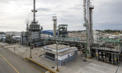 La Refinería La Libertad cuenta con una capacidad instalada de 45.000 barriles diarios y procesa crudo Oriente de 25,8 grados API / Foto: cortesía Petroecuador