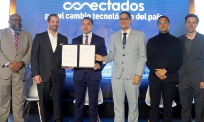 El acuerdo entre Ecuador y Google Cloud se firmó ayer en Carondelet / Foto: cortesía Presidencia