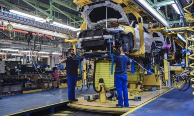 El sector privado ha tenido dificultades para operar y competir con el sector público, dice el informe. Foto: Expreso