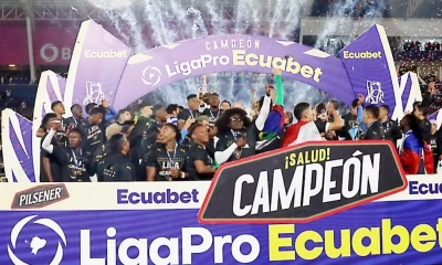Los jugadores de Liga festejaron en el estadio Banco de Guayaquil / Foto: cortesía Liga