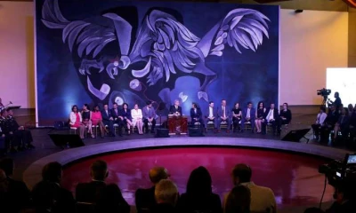 Expertos. Cuatro de los cinco expertos internacionales estuvieron ayer en la ceremonia que se cumplió en la Capilla del Hombre. Foto: La Hora