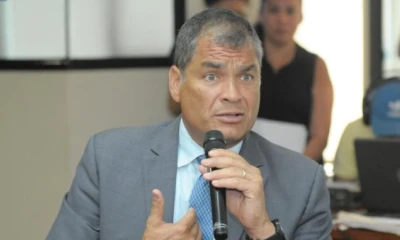 El expresidente Rafael Correa, en una foto de archivo, de febrero de 2018, en Guayaquil. Foto: La República