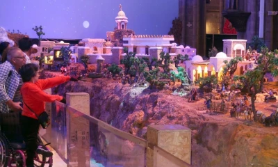 Setenta días tardó la instalación del pesebre en la nave central de la Basílica / Foto: EFE