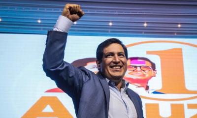 Economistas han señalado que la medida implica la incautación de dólares y salir de la dolarización/ Foto: cortesía Andrés Arauz