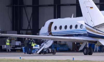 El avión que trasladó al exdirigente desde Filipinas hasta Países Bajos aterrizó en el aeródromo neerlandés / Foto: EFE