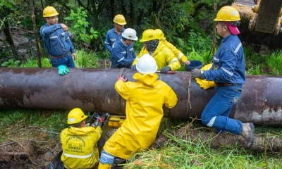 El aluvión desplazó la tubería veinte metro de su eje / Foto: cortesía Petroecuador 