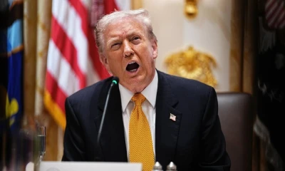 Trump  envió este lunes una carta a la corporación en la que amenaza con una demanda de no menos de mil millones de dólares / Foto: EFE