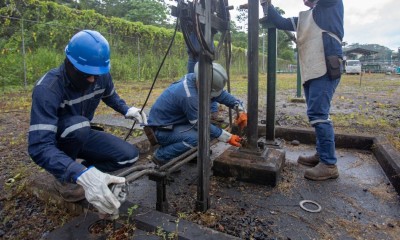 Según la empresa pública, las estructuras retiradas representan un avance del 42 % de la meta planteada hasta 2030 / Foto: cortesía Petroecuador
