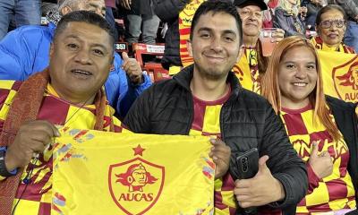 Decenas de hinchas orientales acompañaron a Aucas a Cuenca / Foto: cortesía Aucas
