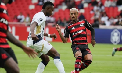 Liga y Flamengo igualaron 0-0 en el estadio Rodrigo Paz / Foto: cortesía Liga