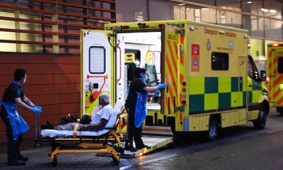 Los fallecimientos se reparten entre 9.648 confirmados por pruebas PCR y 4.598 probables, es decir, sin certificaciones médicas o forenses. Foto: EFE