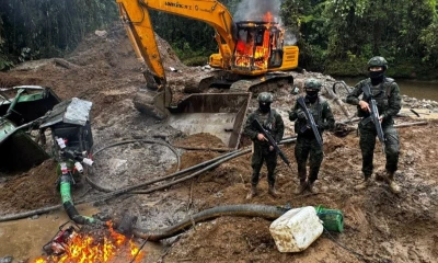 Durante la intervención se inutilizó maquinaria pesada / Foto: cortesía Ejército ecuatoriano