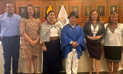 Marcela Reinoso, titular de Petroecuador, recibió el reconocimiento / Foto: cortesía Petroecuador 