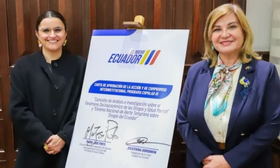 La firma contó con la participación de la vicepresidenta María José Pinto y la embajadora europea Jekaterina Dorodnova  / Foto: cortesía Ministerio de Salud Pública