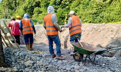 En varios tramos se realizan trabajos de mantenimiento y bacheo / Foto: cortesía MTOP