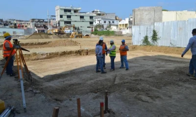 Manta. La reconstrucción de calles es una de las obras con retraso. Foto: Expreso