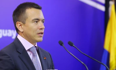 Noboa ya eliminó el año pasado los subsidios a las gasolinas Extra y Eco País / Foto: EFE