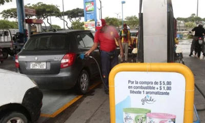 La gasolinera Terpel, en la avenida De las Américas, en Guayaquil, maneja promociones por cada compra de derivados. Foto: El Comercio