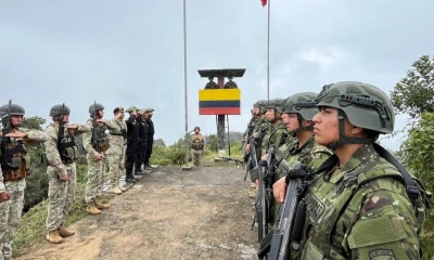 La ceremonia tuvo lugar en el sector Dos Banderas, en Chinapintza / Foto: cortesía Ejército ecuatoriano