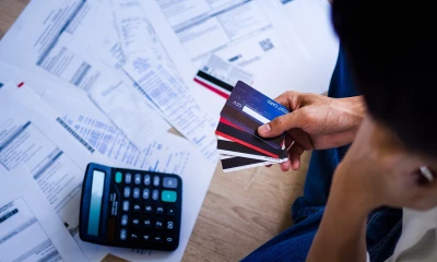 En la actualidad las familias se han visto en la necesidad de contraer deudas para poder sobrevivir y las que han soportado las deudas han sido las tarjetas de crédito / Foto: Shutterstock