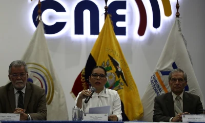 Alrededor de 400.000 ecuatorianos en el exterior también podrán pronunciarse sobre la Consulta Popular ambiental del Yasuní/ Foto: cortesía EFE