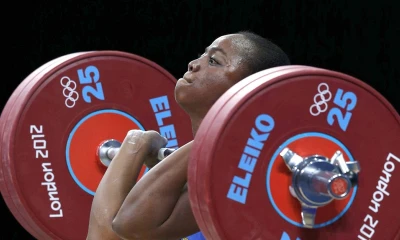 Rosa Tenorio recibe diploma olímpico nueve años después / Foto: EFE
