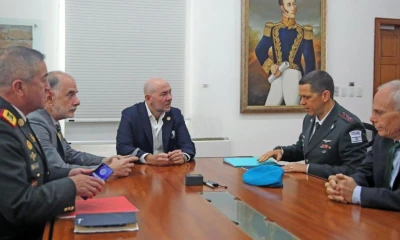 El ministro de Defensa, Gian Carlo Loffredo, se reunió con el embajador de Israel, Tzach Sarid / Foto: cortesía Ministerio de Defensa