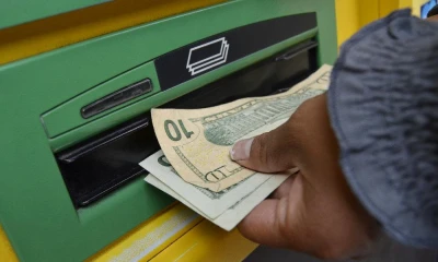 Los depósitos de ahorros se redujeron en 0,26% en febrero frente a enero de este año. Foto: La Hora