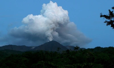 Leve caída de ceniza volcánica del Reventador se registró en zonas de Sucumbíos / Foto: EFE