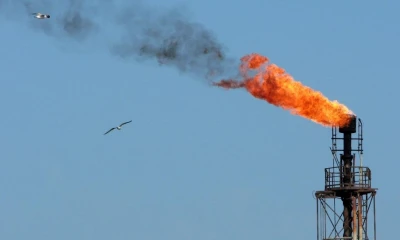 Los contratos de futuros del WTI para entrega en enero sumaron 0,77 dólares para cerrar en 59,32 dólares / Foto: EFE