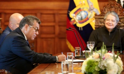 En una ceremonia celebrada en el Palacio de Carondelet, Izaguirre asumió la cartera de Agricultura y Ganadería / Foto: cortesía Presidencia