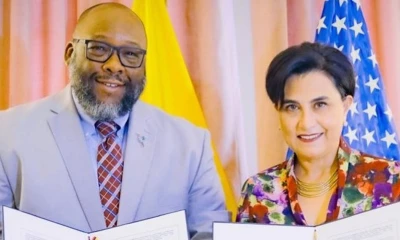 El embajador de EE.UU., Arthur Brown, y la canciller, Gabriela Sommerfeld, firmaron el acuerdo / Foto: cortesía Embajada de Estados Unidos