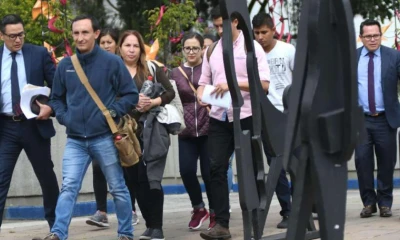 Uno de los mails menciona el pedido de un cargo público para Patricio Pazmiño. Foto: Ecuavisa