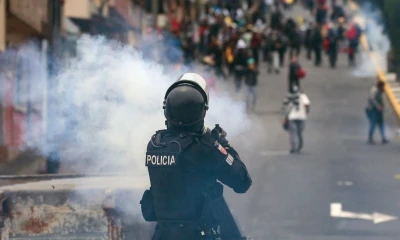 Con gases lacrimógenos, la Policía dispersó a los manifestantes  / Foto: EFE 